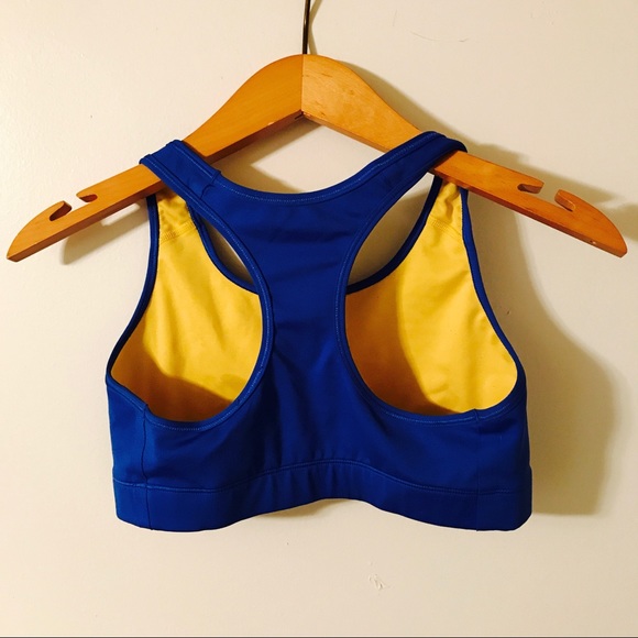 Nike Live Strong Sports Bra - Picture 3 of 3